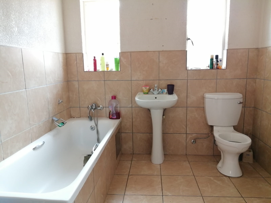 3 Bedroom Property for Sale in Waterkloof North West